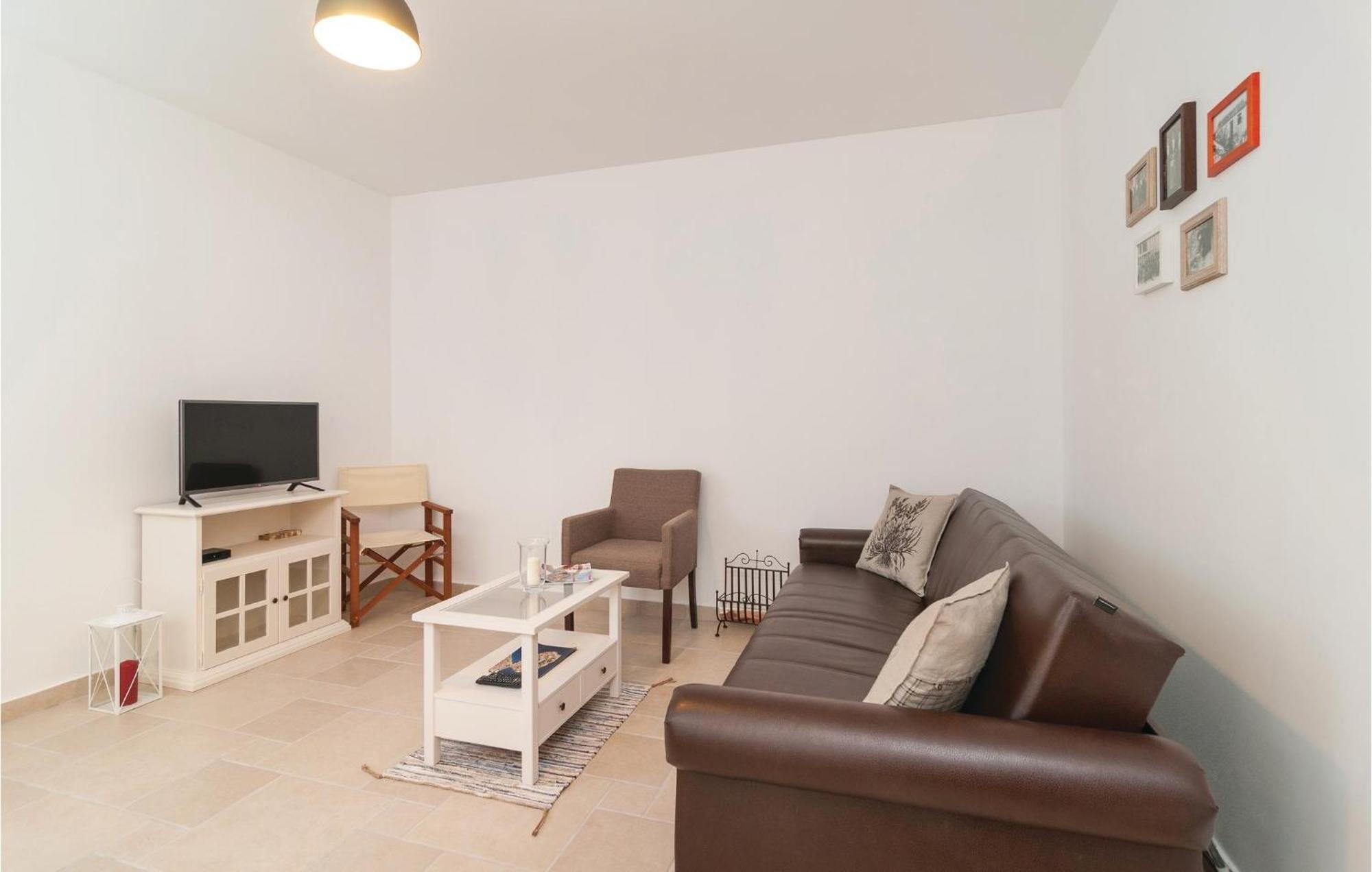 Stunning Home In Primosten With Kitchen エクステリア 写真