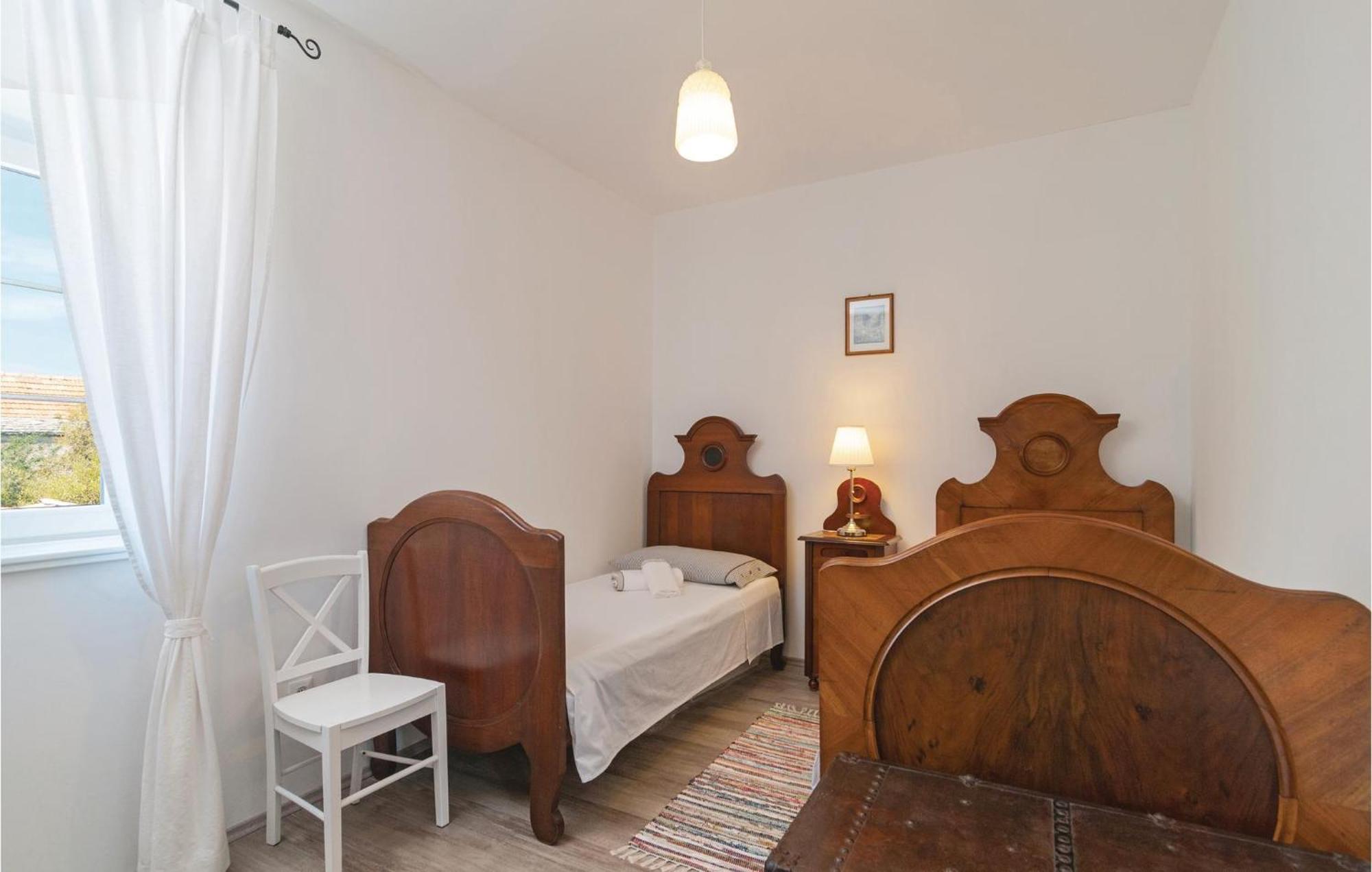 Stunning Home In Primosten With Kitchen エクステリア 写真